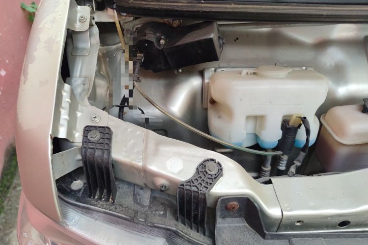Used CHANGAN KAICHENG Star 9 2015 1.5L Base Version 4G15S Engine Bay Right