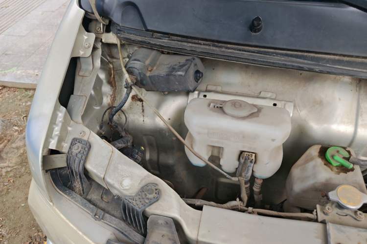 Used CHANGAN KAICHENG Star 9 2015 1.5L Base Version 4G15S Engine Bay Right