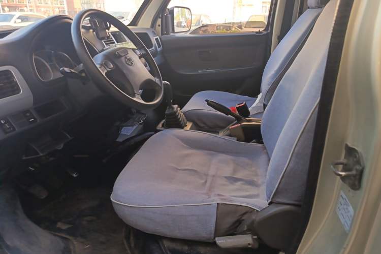 Used CHANGAN KAICHENG Star 9 2015 1.5L Base Version 4G15S Left Front Seat