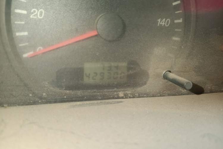 Used CHANGAN KAICHENG Star 9 2015 1.5L CNG Base Version 4G15S Odometer Close Up