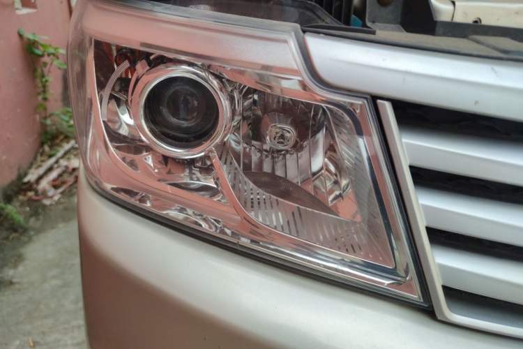 Used CHANGAN KAICHENG Star 9 2015 1.5L Base Version 4G15S Right Front Headlight