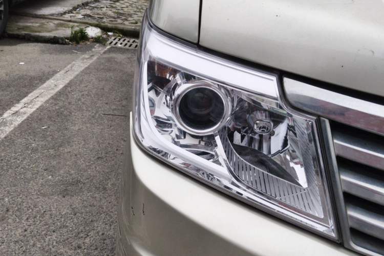 Used CHANGAN KAICHENG Star 9 2015 1.5L Base Version 4G15S Right Front Headlight