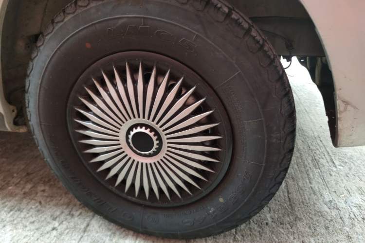 Used CHANGAN KAICHENG Star 9 2015 1.5L Base Version 4G15S Right Front Wheel Hub