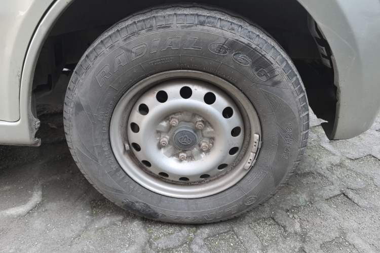 Used CHANGAN KAICHENG Star 9 2015 1.5L Base Version 4G15S Right Front Wheel Hub