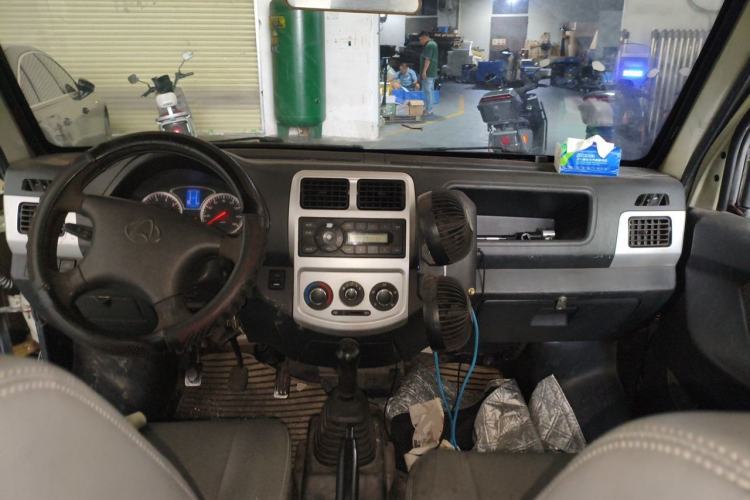 Used CHANGAN KAICHENG Star 9 2015 1.5L Base Version 4G15S Center Console