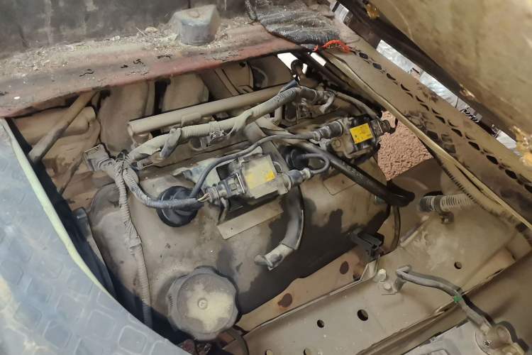 Used CHANGAN KAICHENG Star 9 2015 1.5L Base Version 4G15S Engine Bay Left