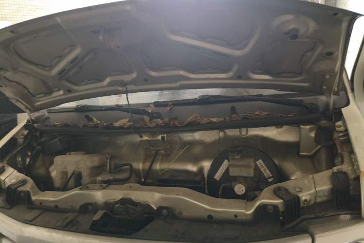 Used CHANGAN KAICHENG Star 9 2015 1.5L Base Version 4G15S Engine Bay Left