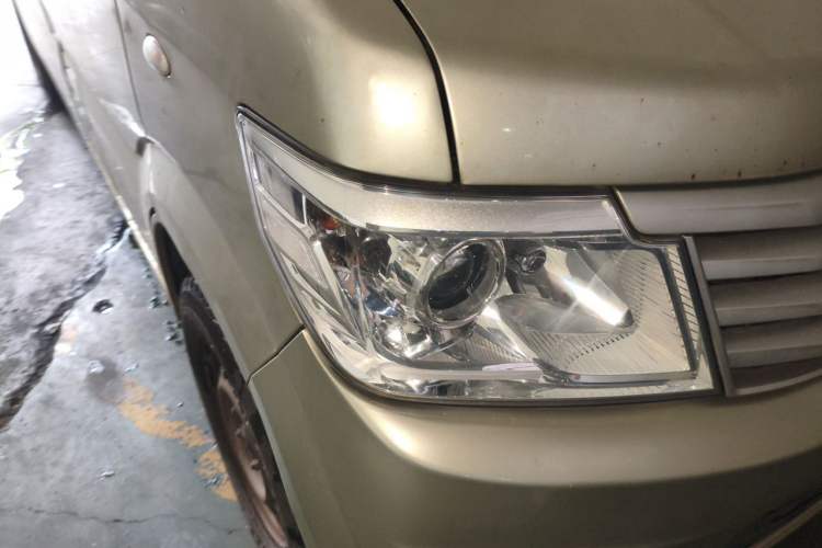 Used CHANGAN KAICHENG Star 9 2015 1.5L Base Version 4G15S Right Front Headlight