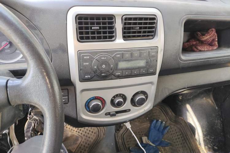 Used CHANGAN KAICHENG Star 9 2015 1.5L CNG Base Version 4G15S Audio And AC Panel