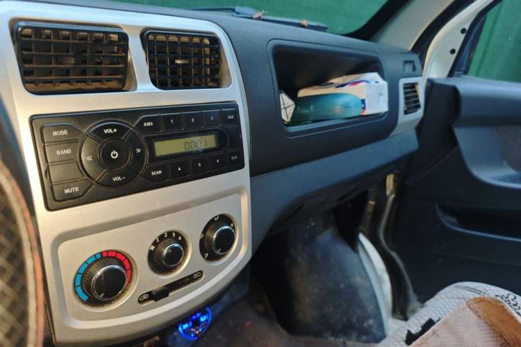 Used CHANGAN KAICHENG Star 9 2015 1.5L CNG Base Version 4G15S Audio And AC Panel