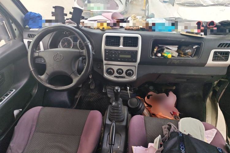 Used CHANGAN KAICHENG Star 9 2015 1.5L Base Version 4G15S Center Console