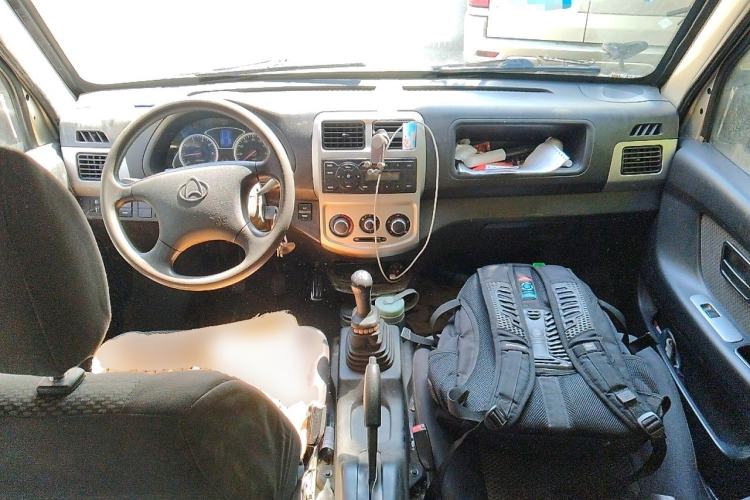 Used CHANGAN KAICHENG Star 9 2015 1.5L Base Version 4G15S Center Console