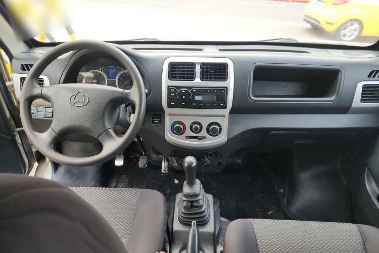Used CHANGAN KAICHENG Star 9 2015 1.5L Base Version 4G15S Center Console