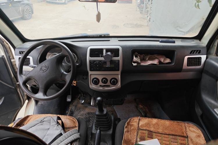 Used CHANGAN KAICHENG Star 9 2015 1.5L Base Version 4G15S Center Console