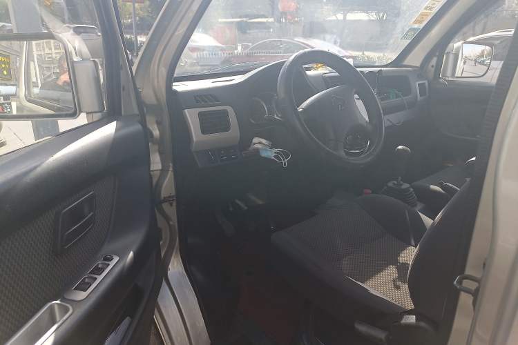 Used CHANGAN KAICHENG Star 9 2015 1.5L Base Version 4G15S Driver Seat