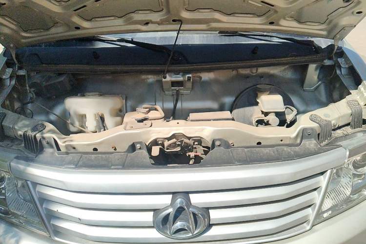 Used CHANGAN KAICHENG Star 9 2015 1.5L Base Version 4G15S Engine Bay