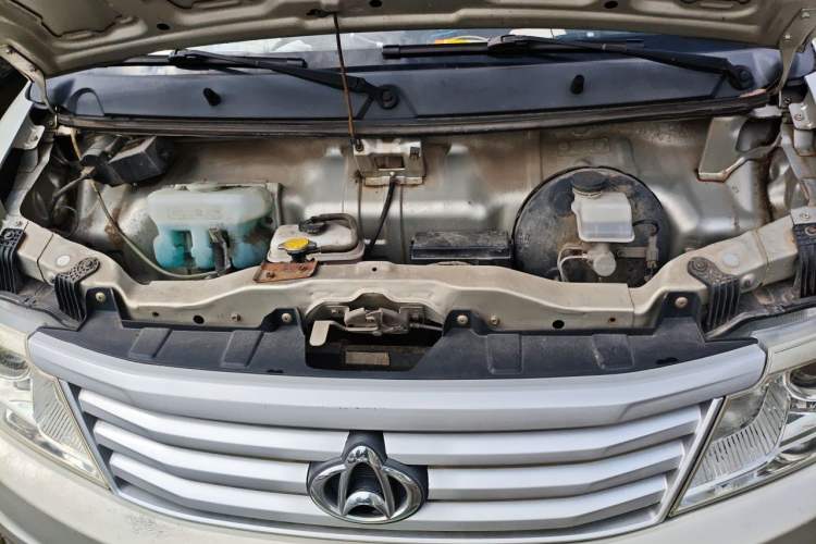 Used CHANGAN KAICHENG Star 9 2015 1.5L Base Version 4G15S Engine Bay