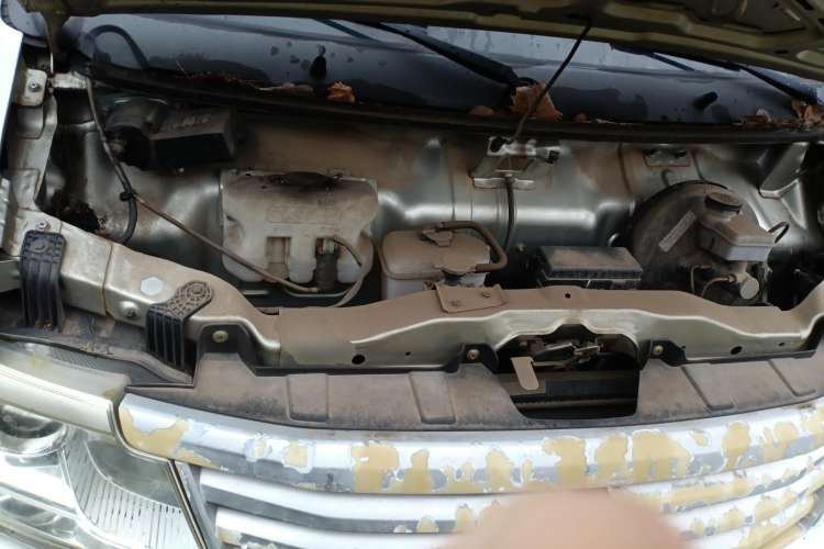 Used CHANGAN KAICHENG Star 9 2015 1.5L Base Version 4G15S Engine Bay