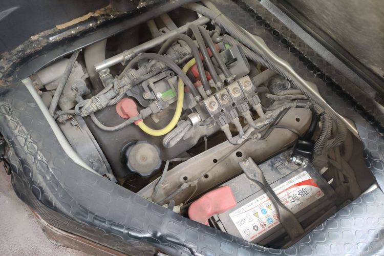 Used CHANGAN KAICHENG Star 9 2015 1.5L CNG Base Version 4G15S Engine Bay