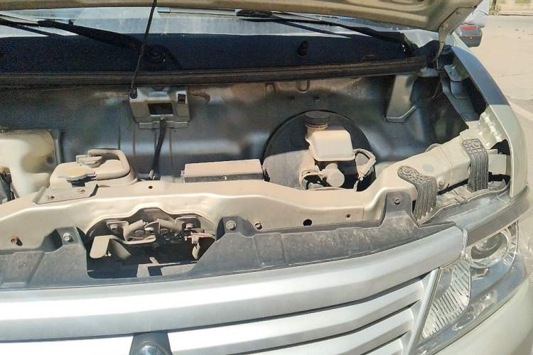 Used CHANGAN KAICHENG Star 9 2015 1.5L Base Version 4G15S Engine Bay Left