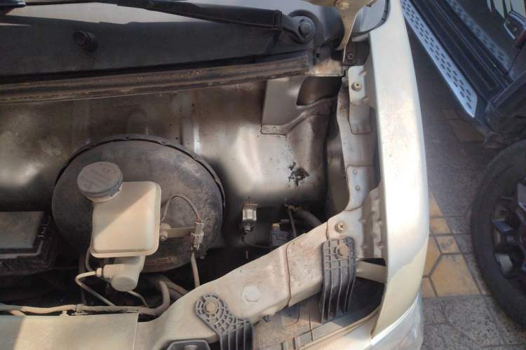 Used CHANGAN KAICHENG Star 9 2015 1.5L Base Version 4G15S Engine Bay Left