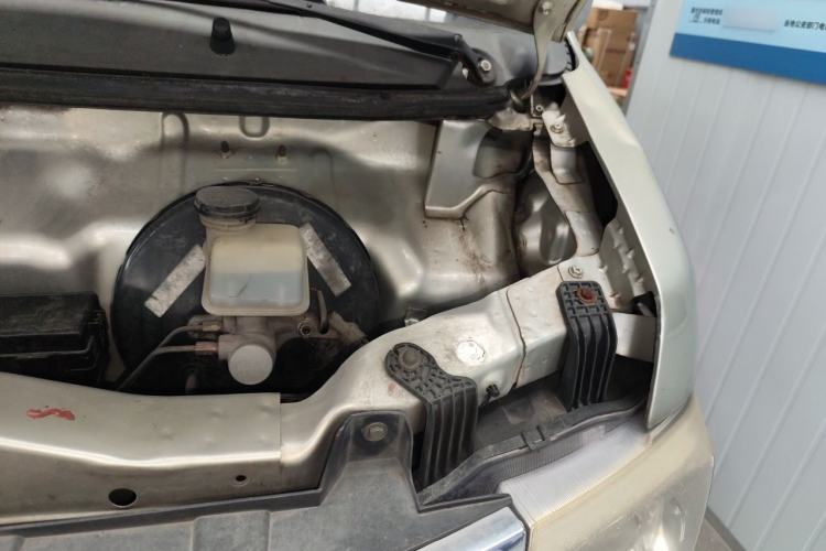 Used CHANGAN KAICHENG Star 9 2015 1.5L Base Version 4G15S Engine Bay Left