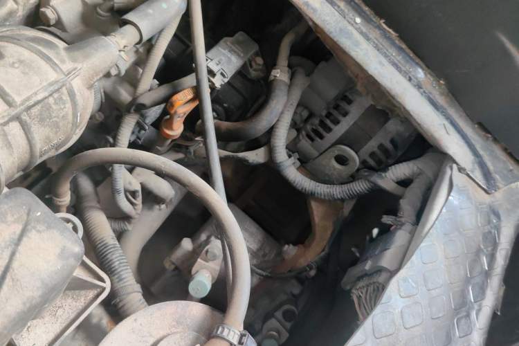Used CHANGAN KAICHENG Star 9 2015 1.5L Base Version 4G15S Engine Bay Left