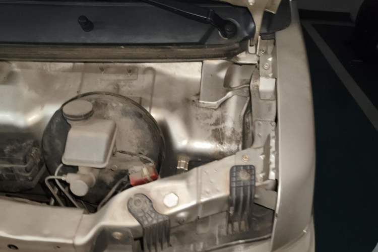 Used CHANGAN KAICHENG Star 9 2015 1.5L Base Version 4G15S Engine Bay Left