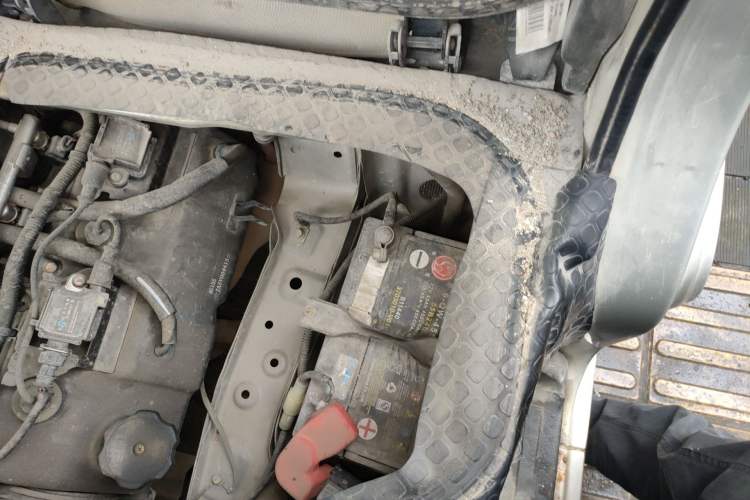 Used CHANGAN KAICHENG Star 9 2015 1.5L Base Version 4G15S Engine Bay Left