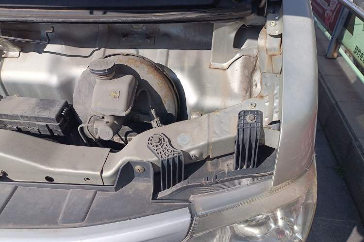 Used CHANGAN KAICHENG Star 9 2015 1.5L Base Version 4G15S Engine Bay Left