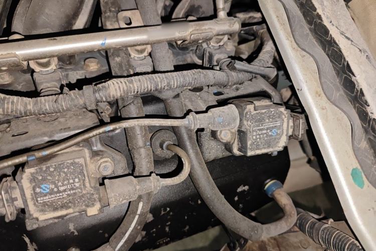 Used CHANGAN KAICHENG Star 9 2015 1.5L Base Version 4G15S Engine Bay Left