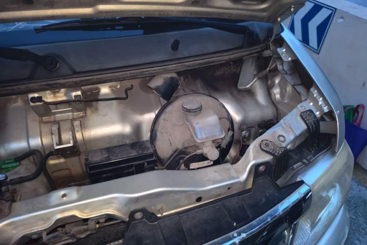 Used CHANGAN KAICHENG Star 9 2015 1.5L Base Version 4G15S Engine Bay Left