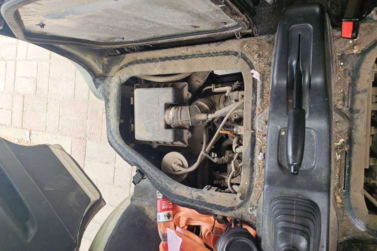 Used CHANGAN KAICHENG Star 9 2015 1.5L Base Version 4G15S Engine Bay Right