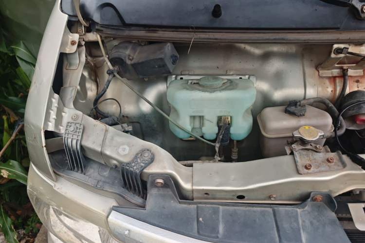 Used CHANGAN KAICHENG Star 9 2015 1.5L Base Version 4G15S Engine Bay Right