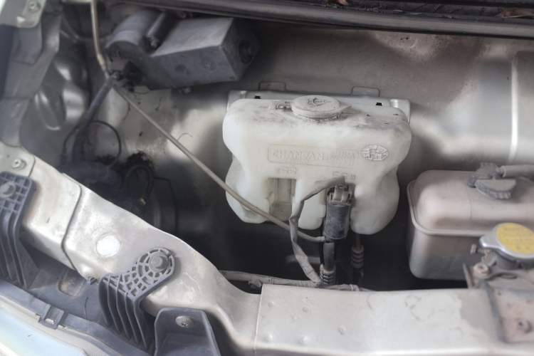 Used CHANGAN KAICHENG Star 9 2015 1.5L Base Version 4G15S Engine Bay Right