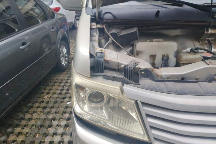Used CHANGAN KAICHENG Star 9 2015 1.5L Standard 4G15S Engine Bay Right