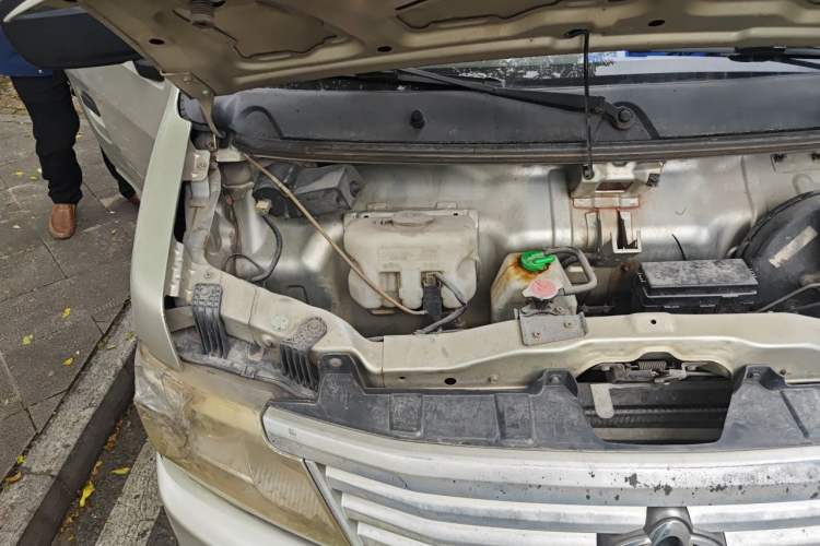 Used CHANGAN KAICHENG Star 9 2015 1.5L Base Version 4G15S Engine Bay Right