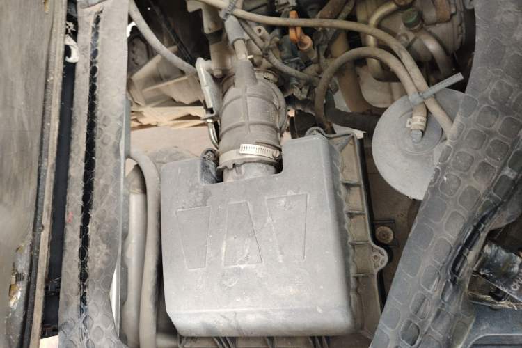 Used CHANGAN KAICHENG Star 9 2015 1.5L Base Version 4G15S Engine Bay Right