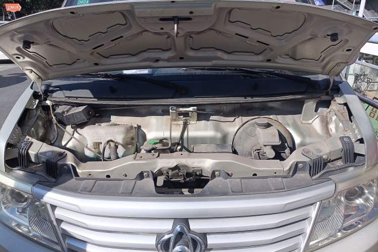Used CHANGAN KAICHENG Star 9 2015 1.5L Base Version 4G15S Engine Bay