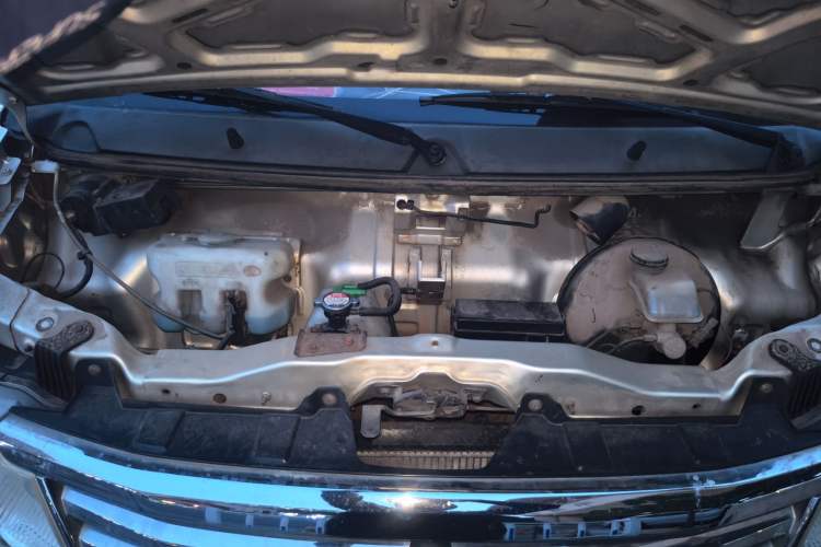 Used CHANGAN KAICHENG Star 9 2015 1.5L Base Version 4G15S Engine Bay