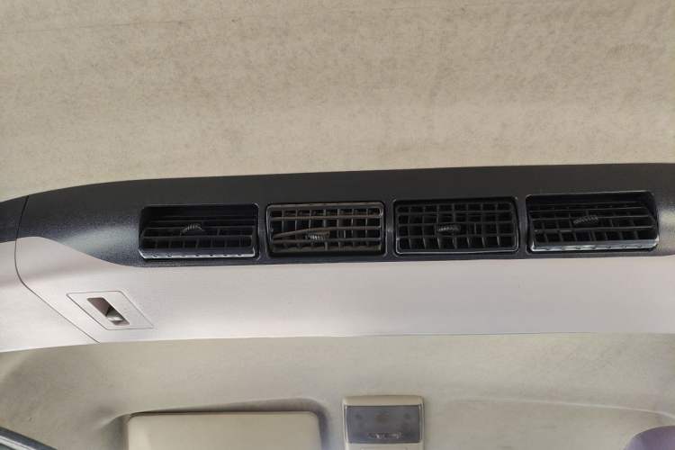 Used CHANGAN KAICHENG Star 9 2015 1.5L CNG Base Version 4G15S Headliner