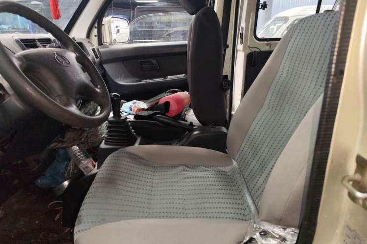 Used CHANGAN KAICHENG Star 9 2015 1.5L Base Version 4G15S Left Front Seat