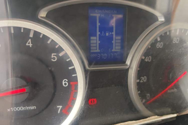 Used CHANGAN KAICHENG Star 9 2015 1.5L CNG Base Version 4G15S Odometer Close Up