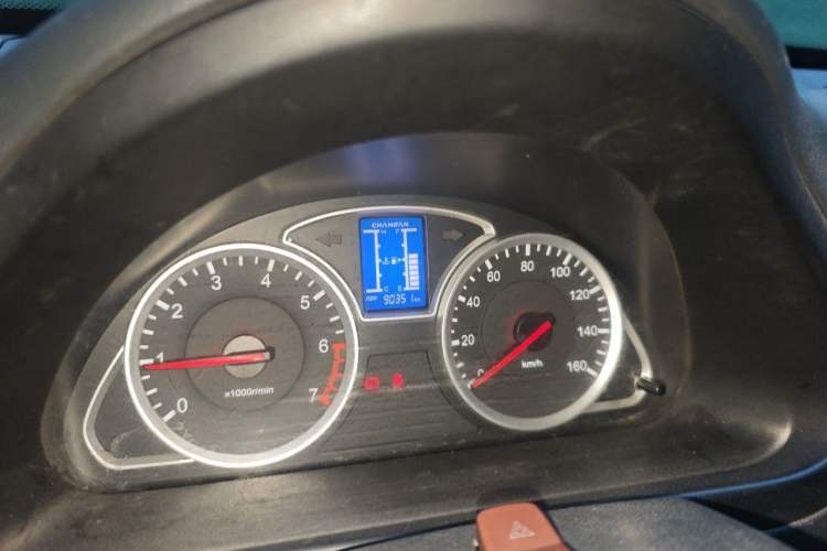 Used CHANGAN KAICHENG Star 9 2015 1.5L CNG Base Version 4G15S Odometer Close Up