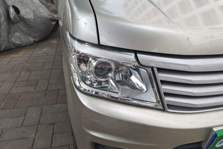 Used CHANGAN KAICHENG Star 9 2015 1.5L Base Version 4G15S Right Front Headlight