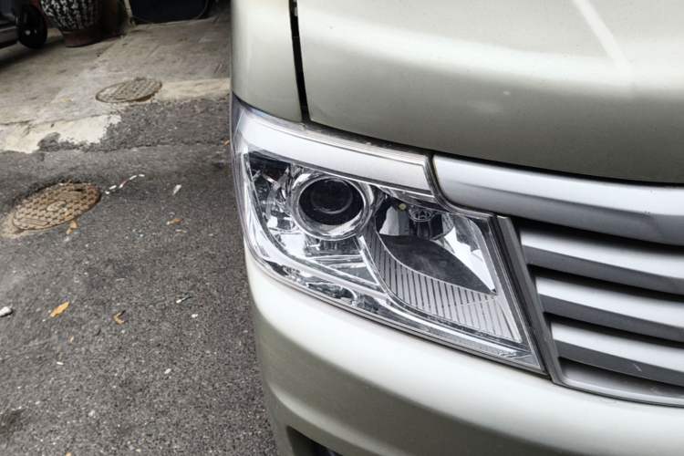 Used CHANGAN KAICHENG Star 9 2015 1.5L Base Version 4G15S Right Front Headlight