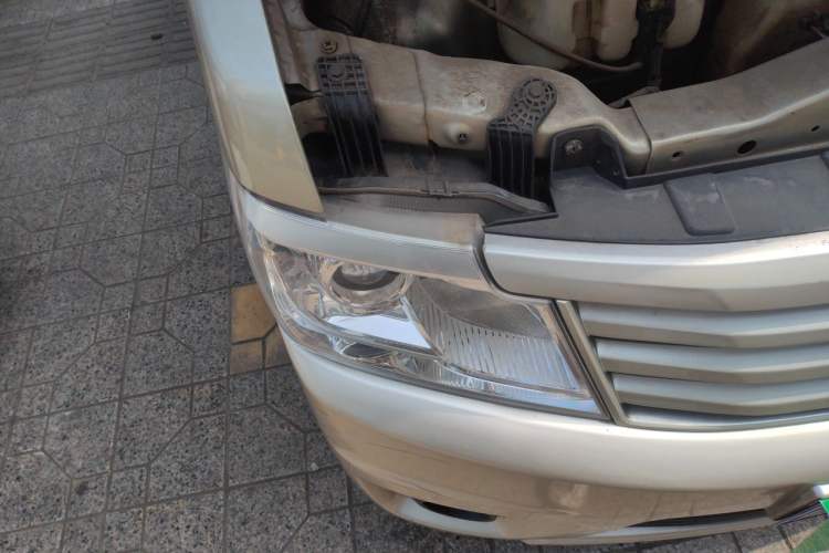 Used CHANGAN KAICHENG Star 9 2015 1.5L Base Version 4G15S Right Front Headlight