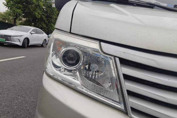 Used CHANGAN KAICHENG Star 9 2015 1.5L Base Version 4G15S Right Front Headlight