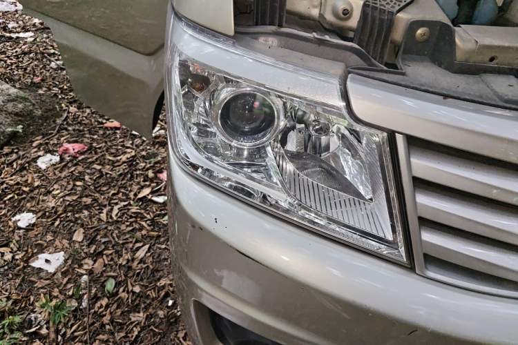 Used CHANGAN KAICHENG Star 9 2015 1.5L Base Version 4G15S Right Front Headlight