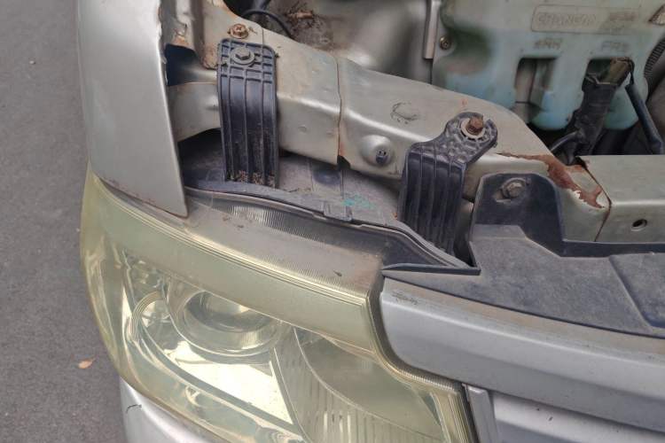 Used CHANGAN KAICHENG Star 9 2015 1.5L Base Version 4G15S Right Front Headlight